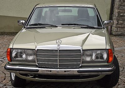 DB 861/DB 881: Mercedes C123 230 CE Silberdistel3