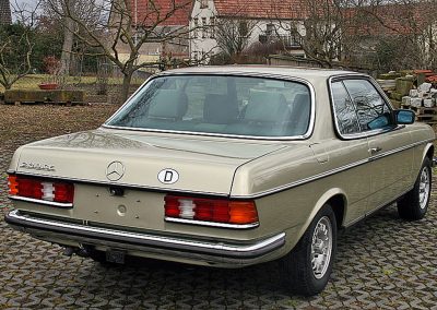 DB 861 und DB 881: Mercedes C123 230 CE Silberdistel5