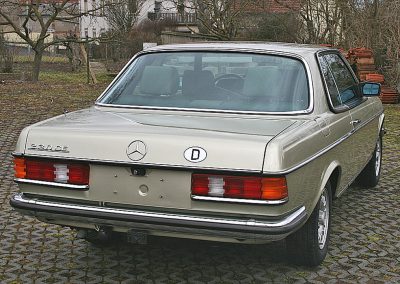 DB 861/DB 881: Mercedes C123 230 CE Silberdistel6